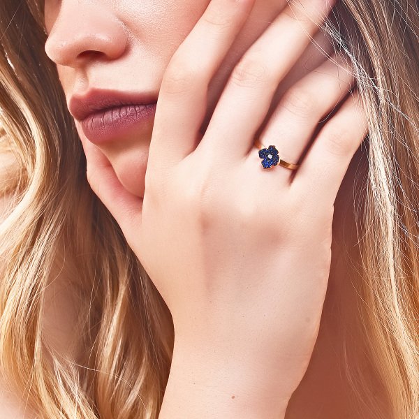 TAŞLI ÇİÇEKLİ YÜZÜK