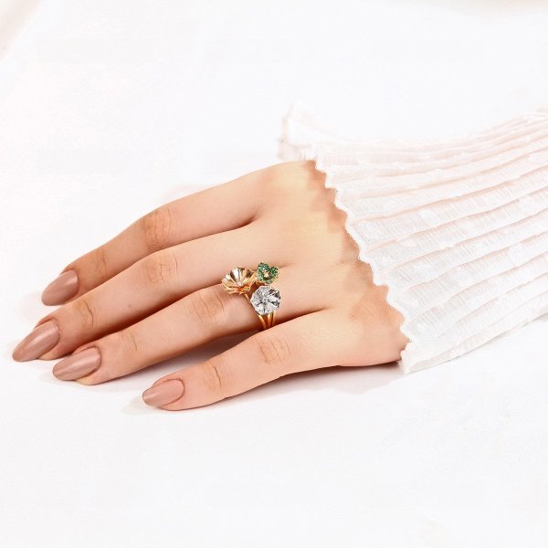 TAŞLI ÇİÇEKLİ YÜZÜK