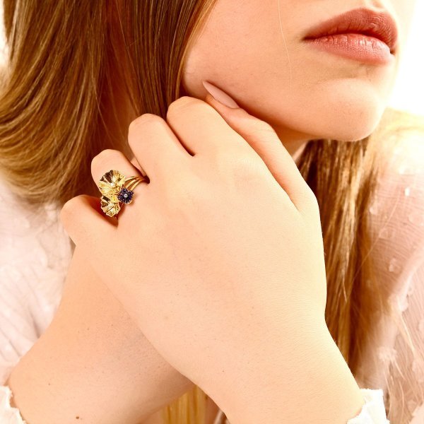 TAŞLI ÇİÇEKLİ YÜZÜK