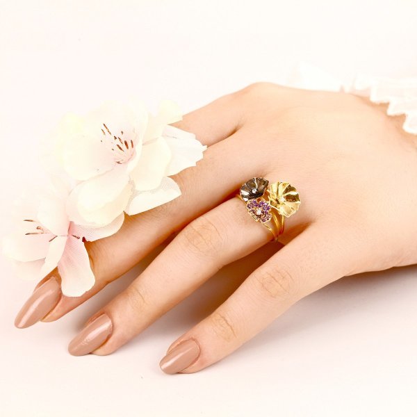 TAŞLI ÇİÇEKLİ YÜZÜK