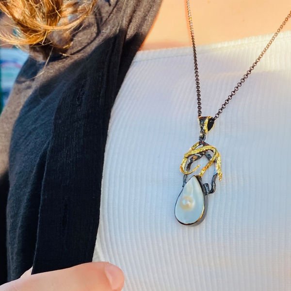 Doğal Sedef Taşlı Tasarım Kolye