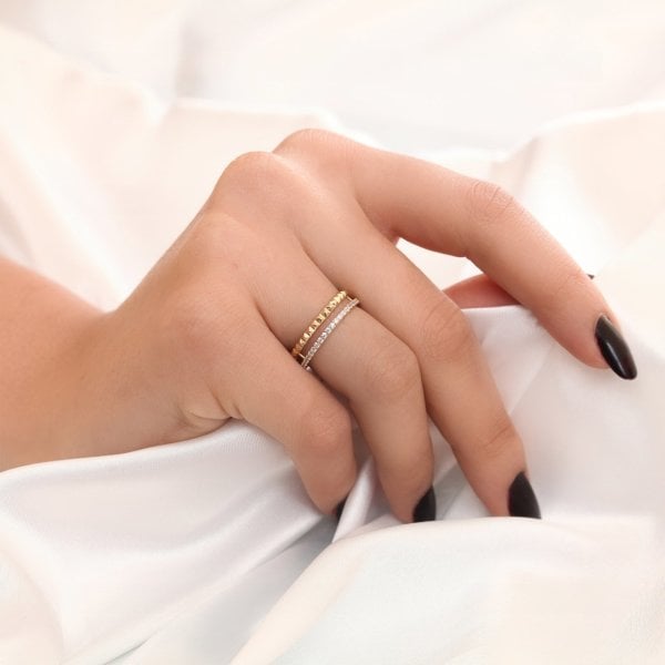 Tek Sıralı Zirkon Taşlı Yüzük